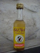 Mignonnette bouteille old nick Planter's punch  Bardinet  5 cl   non ouvert