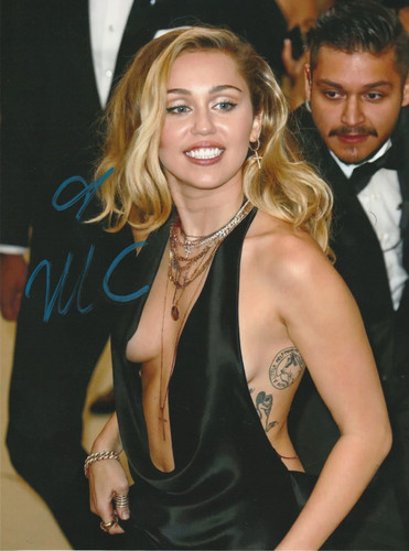 Miley cyrus autographed signed - miley,