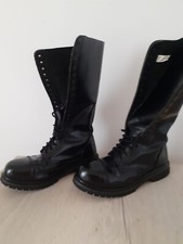 Chaussures rare Rangers 20 trous metal / Gothique / Rock Invader!