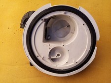 COLLECTEUR D'EAU  (CUVE) DE LAVE VAISSELLE WHIRLPOOL  ADG8533/1FD