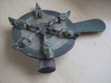 Ancienne pique en bois poules