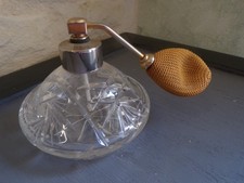 vaporisateur parfum ancien en cristal taillé