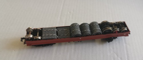 Grand wagon plat avec - plat,