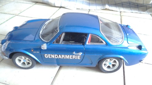 Burago alpine a110 - ,