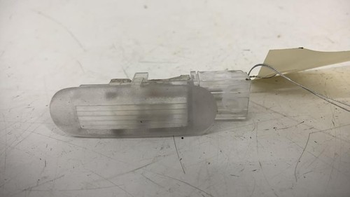 Lumiere porte arriere gauche
