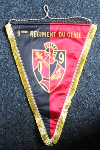 Fanion regiment du genie - du,