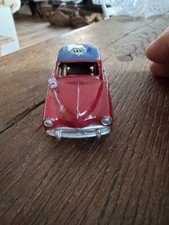DINKY TOYS TAXI SIMCA 9 ARONDE REF 24U CALANDRE SQUALE MADE IN FRANCE MECCANO