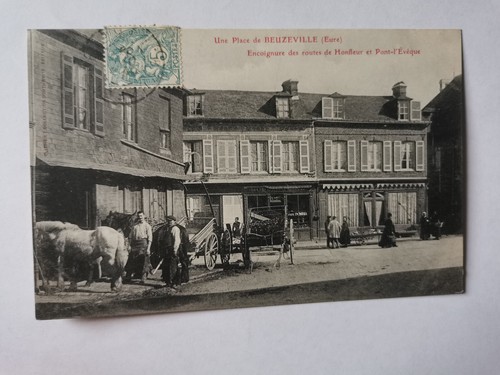 Cpa une place beuzeville - 27,