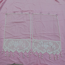 paire de  rideau ancien filet et crochet  fait main  largeur 38 cm hauteur 64 cm