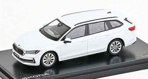 Miniature voiture échelle - miniature,