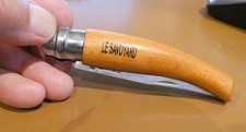 Couteau pliant Opinel La Main Couronnée Le Savoyard Virobloc N°8 Made in France.