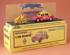 Car-Horse Renault 4cv parade