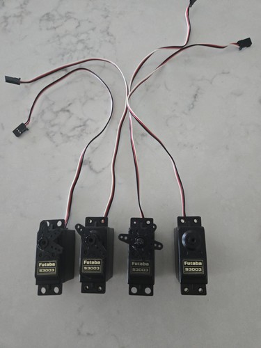 Four futaba s3003 servos - s3003,