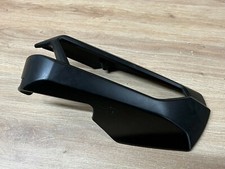 UN CACHE RETROVISEUR GAUCHE