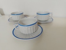 anciennes tasses et sous tasses Bistrot bleu et blanche