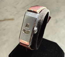 Montre Bracelet De Dame Art Deco Heure Sautante/ À Guichets Ref J475