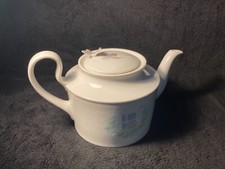 Théière vintage en