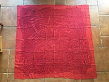 Foulard chale Hermès 140 en soie : Onde de chic - Rouge
