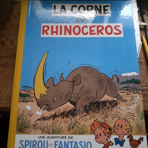 Corne rhinocéros spirou - rhinocéros,