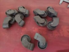 1 Ancienne roulette de lit en fonte articulé Quincaillerie / Roulettes NOS 