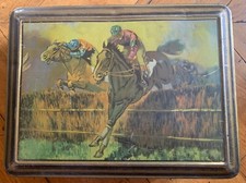 Boîte ancienne en tôle lithographiée - Scène d’équitation - Années 30-50