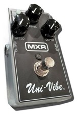 Pédale de chorus MXR M-68