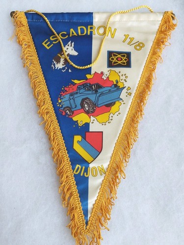 Fanion militaire - un,