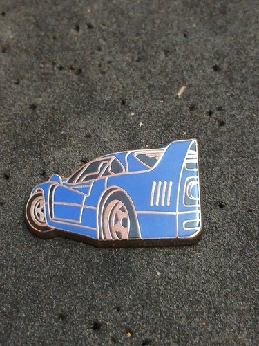 Pin ferrari argenté - pin’s,