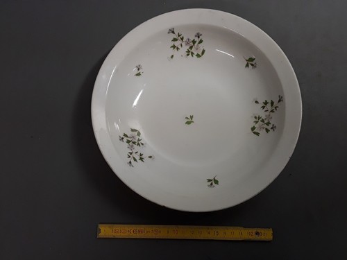 Ancien plat rond creux - plat, blanc