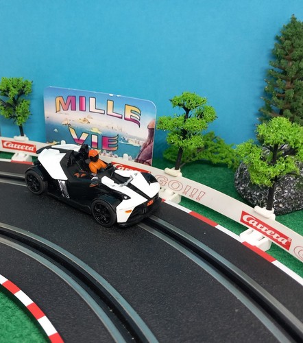 Voiture pour circuit - , carrera