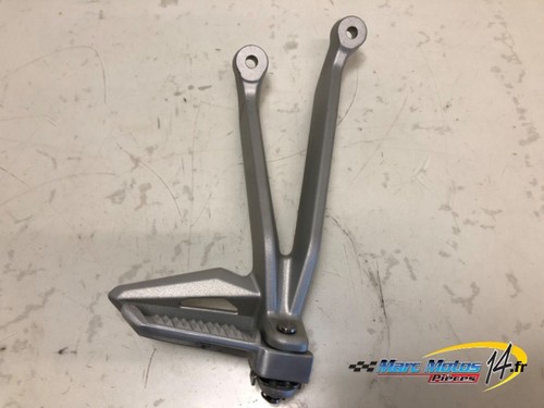 Platine arriere droite triumph - droite,