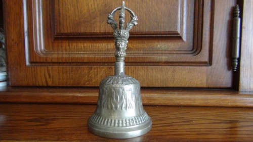Cloche tibetaine bronze - en,