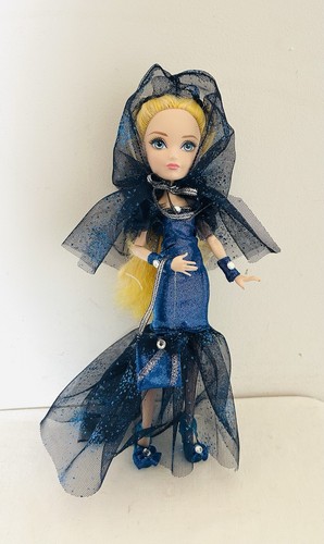 Poupée ever after high - after,