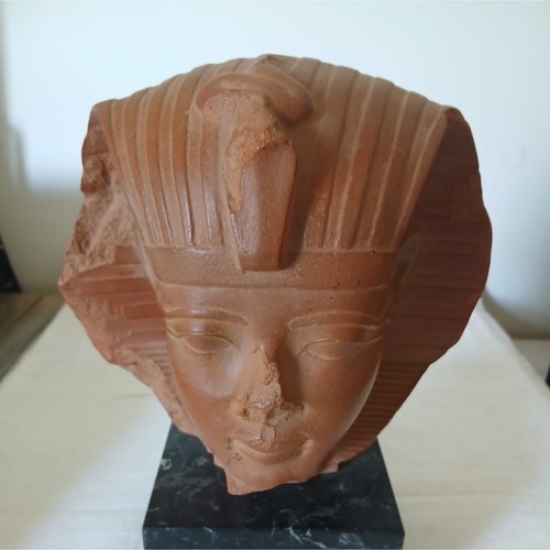Buste aménophis musée - buste,