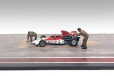 RACE DAY METAL FIGURES SET 5