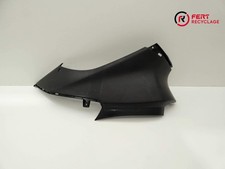 Plastique sous selle gauche