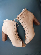 Bottines ouvertes marron effet