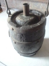 Gourde militaire en bois , cerclage en cuir , embout en cuivre , 19 éme siécle