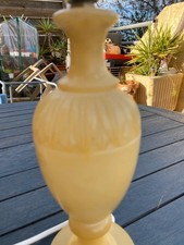 Lampe en véritable albâtre