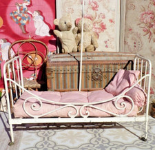 Ancien lit poupée - lit, ancienne
