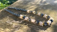 Collier perles pierres