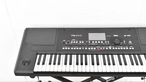 Korg pa300 key keyboard - 61-key,