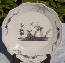 La Rochelle - Assiette en faïence à décor au chinois. XVIIIe s 18e siècle