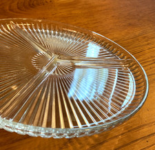 Plat à apéritif en verre