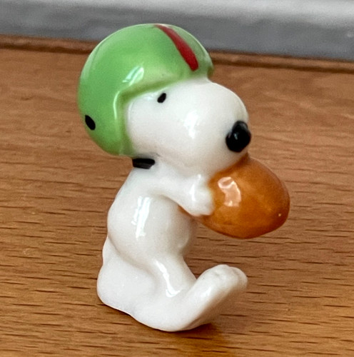 Superbe fève chien snoopy - fève,
