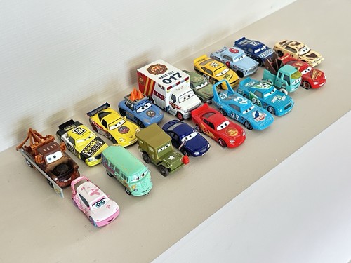 Disney cars mattel lot - 1:55,