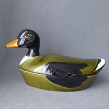 TERRINE en forme de CANARD vert et noir en céramique Michel CAUGANT barbotine