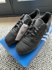 Adidas Yeezy Powerphase Black