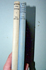 2 livres WINNIE- THE-POOH BY