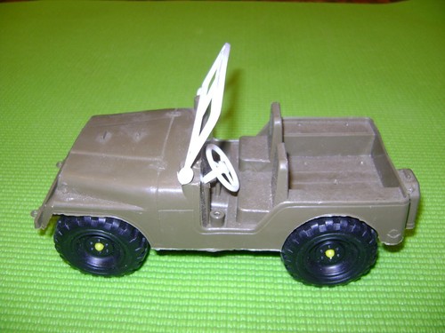 Jouet ancien jeep - jeep, plastique